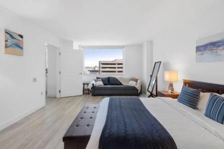 Huge 2br 3ba Ocean Front By Cozysuites Apartment