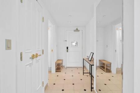 Huge 2br 3ba Ocean Front By Cozysuites Apartment