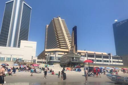 Huge 2br 3ba Ocean Front By Cozysuites Apartment